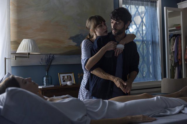 Amanda Goldsmith, Almudena Amor, Javier Rey